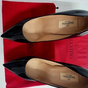 Valentino Garavani Black Patent Leather Platform Stiletos Euro 38 1/2